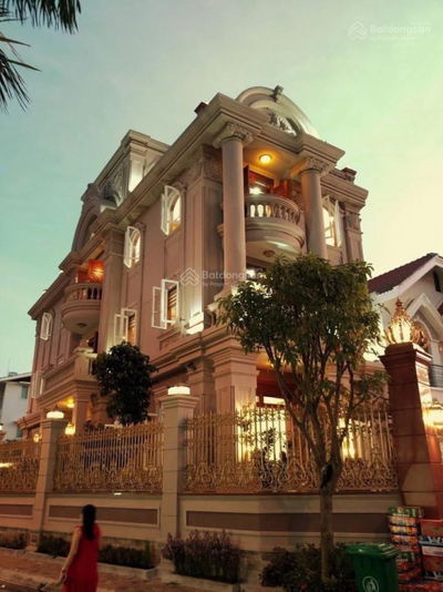 Cho thuê Biệt Thự Q2, căn góc 2 mặt tiền đường Ven Sông Sài Gòn, View trực diện Landmark 81 và Q.1