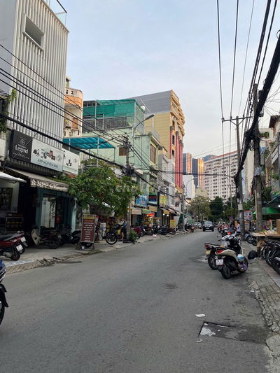 BÁN NHÀ  BÌNH THẠNH – F21 GIÁP QUẬN 1 – TẶNG FULL NỘI THẤT-GIÁ 6X