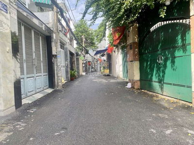 BÁN NHÀ NGUYỄN VĂN CÔNG 43M,2PN,2WC,HẺM XE TẢI,CHỈ CÓ 5 TỶ