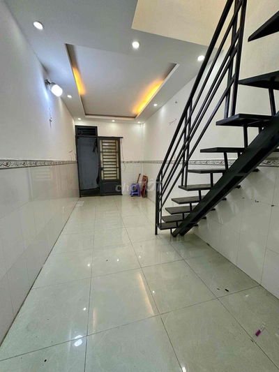 Nhà 21m2 đất ko lộ giới Dương Bá Trạc