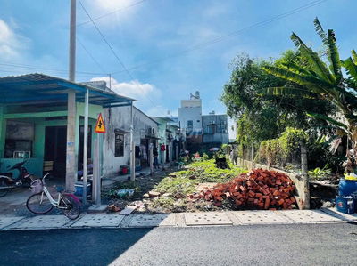 Cần Tiền Gấp, Bán Lô Đất Mặt Tiền 173m2, 1 tỷ 1 50, TT Củ Chi. Shr