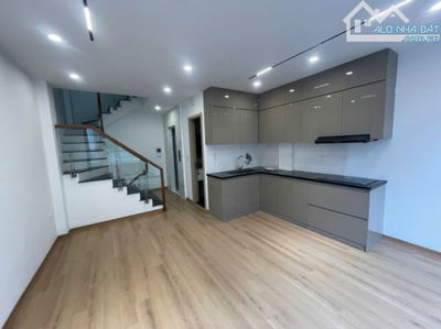 NHÀ MỚI! 7.15 TỶ- BÁN NHÀ NGỌC HỒI, BẾNXE NƯỚC NGẦM- MẶT NGÕ THÔNG - CÁCH PHỐ 30M  - 5 NGỦ