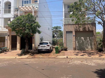 Cần bán đất mặt tiền Kim Đồng khu Metro