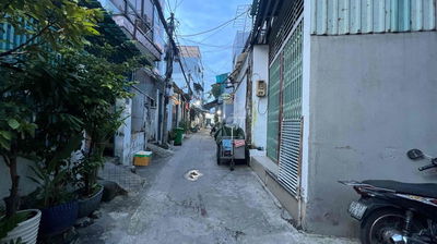 Phố Ẩm Thực  Vạn Kiếp 60 m2 3 Tầng Giá Chỉ 5.3 tỷ