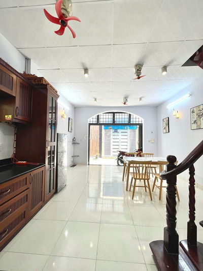 💎✅🆘 Nhà đường Bắc Hải, 2 phòng đủ nội thất, gần Công Viên Lê Thị Riêng