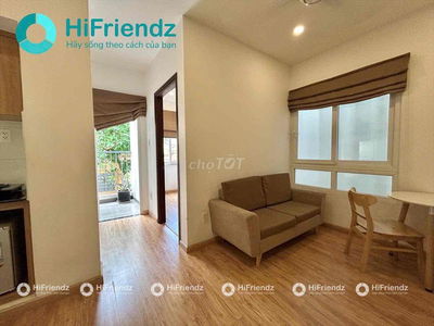 CHO THUÊ CĂN HỘ 2 PHÒNG NGỦ THANG MÁY FULL NỘI THẤT CAO CẤP kế SÂN BAY