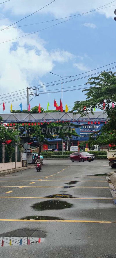 Bán CHDV 11x40M, 18 phòng, mặt tiền An Phú Đông 9, Quận 12