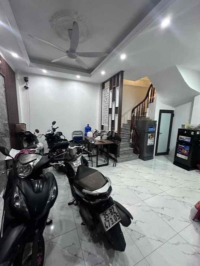 BÁN NHÀ PHỐ TRƯƠNG ĐỊNH- VÀI BƯỚC CHÂN RA Ô TÔ TRÁNH NHAU- 31M 5 TẦNG