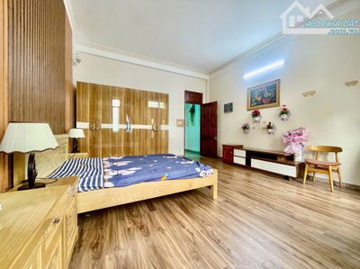 NHÀ HÓT KHUÊ TRUNG 3 TẦNG 4PN KHU CÁN BỘ  Ở TỐT 110M2 CHỈ 7 TỶ 9