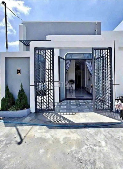 Ngân hàng thanh lý căn nhà cấp 4 ngay đường Tân Liêm - SHR - 860 TR