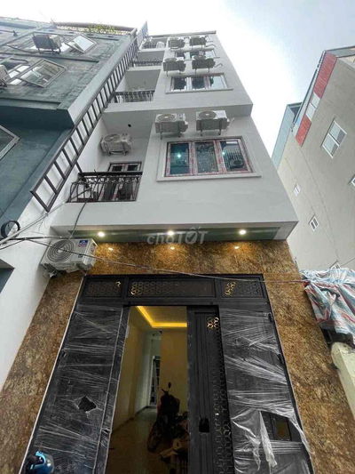 Cần chuyển nhượng