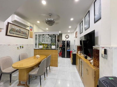 Chỉ 8.5 tỷ TL, nhà 3 tầng mới đẹp, HXH Nguyễn Đình Khơi, 55m2, P4