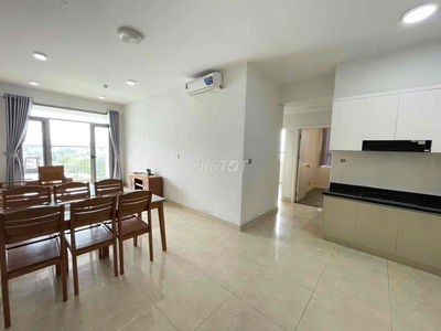 Cho thuê 3pn2wc Luxgarden quận 7 có nội thất ở ngay cầu Phú Mỹ