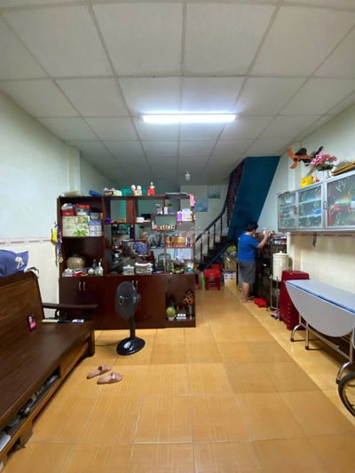 Nhà rộng hẻm sạch thoáng, gần Trường TH Tân Sơn Nhì.