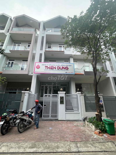 Cho thuê tầng trệt nhà nguyên căn Himlam Q7 full nội thất văn phòng