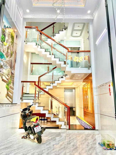 Nhà đẹp Tên Lửa 6 phòng ngủ giá rẻ 16 triệu/tháng