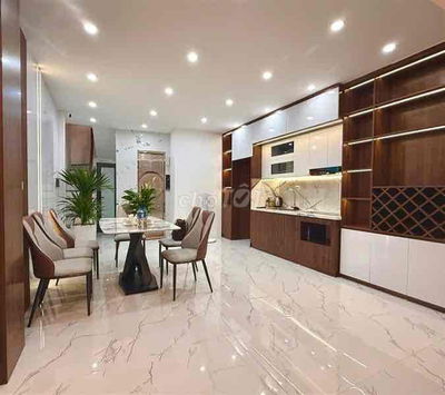 TRƯỜNG CHINH 6 Tầng THANG MÁY VIP