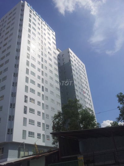 Cho thuê căn hộ Sài Gòn Town,DT 68m2, 2PN, 2WC nhà trống 8,5triệu 1/12