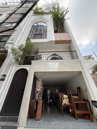 siêu phẩm phố trạm long biên