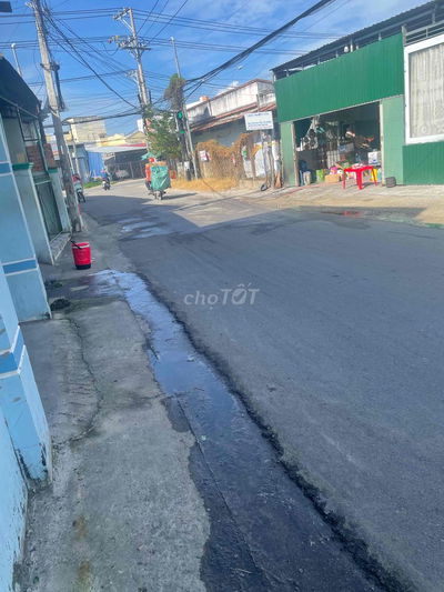 cần bán nhà ở và nhà trọ