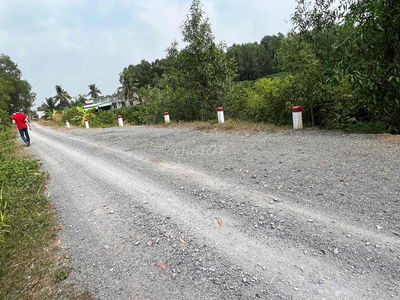 600m2 đất vườn có sẵn 100m2 thổ cư ,thạnh lợi,bến lức ,long an