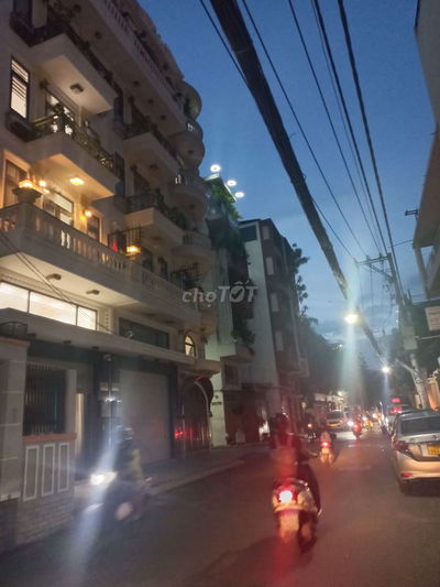 Chỉ nhỉnh 6 tỷ có ngay siêu phẩm Quang Trung Gò Vấp HXH có sân rộng