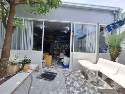 Nhà mặt phố Phú Châu, MTKD 12m, full thổ cư, 7,3x 50m, 18.xx tỷ