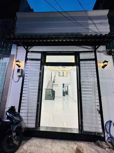 Cho thuê nhà mới đẹp 2pn 2wc hẻm thông