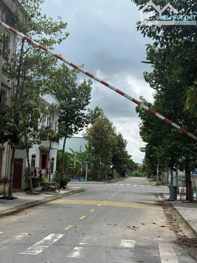 Đất MT Kinh Doanh đường 20m, 104m2, 5X21, KDC Tân Long 1, GPXD 3 tầng, Chỉ 2.1 Tỷ (TL)