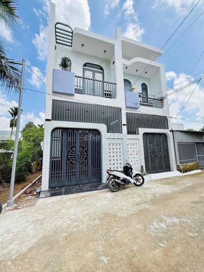 Bán nhà trệt lầu