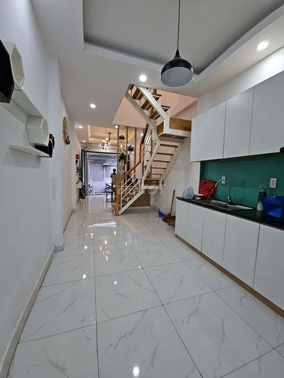 SÁT MẶT TIỀN KHÁNH HỘI ĐÚC BÊ TÔNG DIỆN TÍCH 41 M2