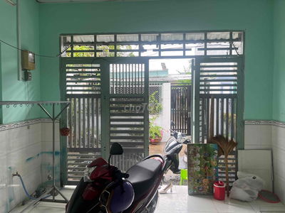 CHÍNH CHỦ CHO THUÊ NHÀ  2 pn 1 vệ sinh phòng khách bếp hành lang