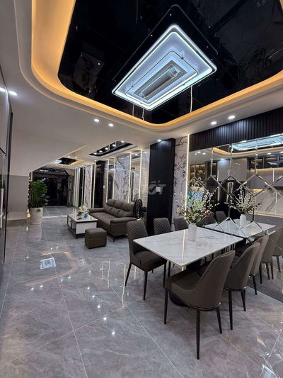 Gần Phú Mỹ Hưng Quận 7 4x15m 3 tầng 4pn xe hơi ngủ trong nhà 6.79 tỷ