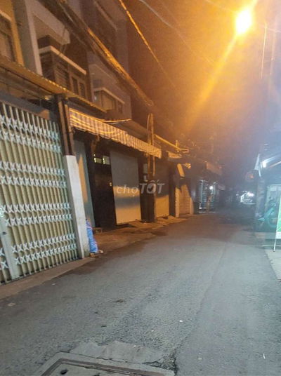 Bán nhà, thông hẻm ô tô, Trần Xuân Soạn, diện tích gần60m2, nhỉnh 4tỷ