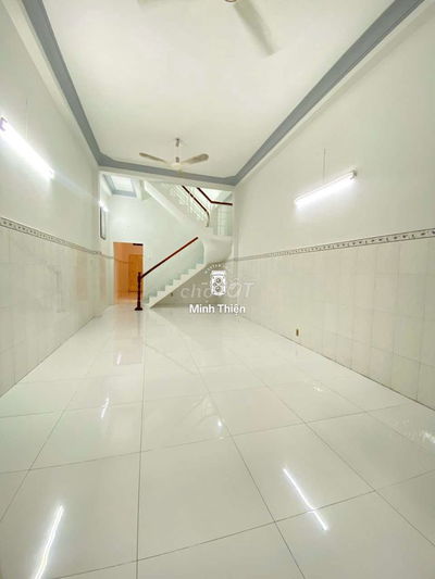 GIẢM 900TR - 9.75tỷ - [4m x 16m] hẻm XE TẢI gần Lạc Long Quân - Âu Cơ