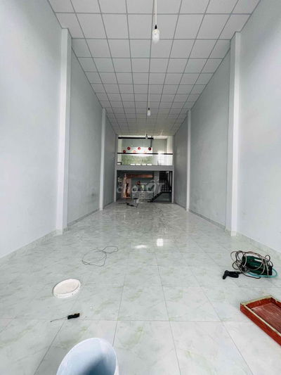 Nhà Mới Trống Xuốt DT 5x20 Có Gác Lửng Hẻm Xe Tải Hợp Kho Online May