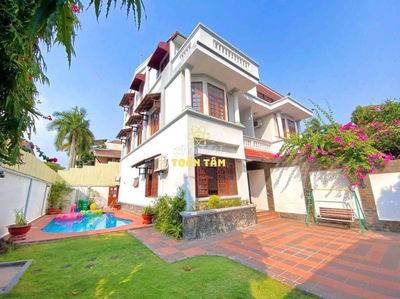 CHO THUÊ BIỆT THỰ SÂN VƯỜN THẢO ĐIỀN QUẬN 2