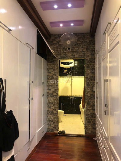 Cho thuê nhà 8 phòng có mặt bằng kinh doanh Đường Huỳnh Thúc Kháng