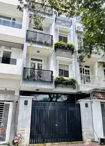 NHÀ ĐƯỜNG SƯ VẠN HẠNH DIỆN TÍCH: 5X19M TRỆT 3 LẦU CHO THUÊ