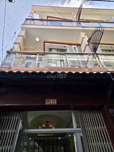 nhà 3.5 x 11m. nở hậu 3m8. trương đình hội f16.Q8