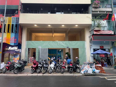 TOÀ NHÀ 105 HỒ TÙNG MẬU QUẬN 1 - KINH DOANH TỰ DO