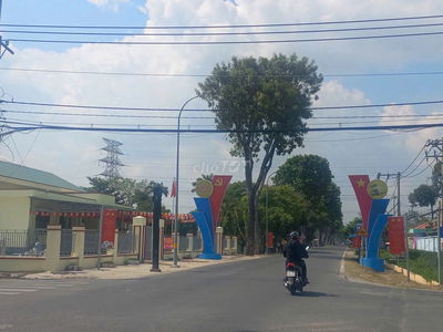 Mặt tiền Đường 490, diện tích 10mx42m tổng 418m2, Xã Phạm Văn Cội.