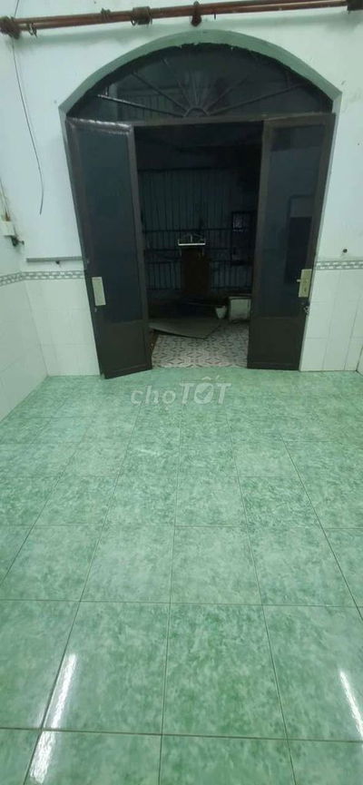 Nhà 4x14m có gác lửng, 2pn, 1wc đường 3m ấp 5xtt