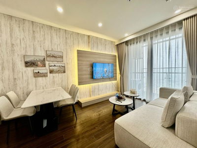 CC bán: Studio 2.2 tỷ, 1PN + 3 tỷ, 2PN 55m2 3.9 tỷ, 2PN 64m2 4.3 tỷ, 3PN 5tỷ KĐT Vinhomes Smart