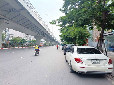 Bán đất mặt phố Đại La tặng nhà 4 tầng