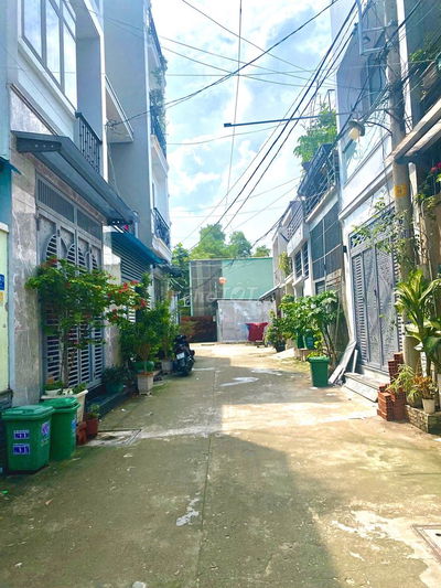 Bán đất hẻm 105 Vườn Lài, DT: 5,8x28m. (160m2)  Full thổ cư. Hẻm 6m