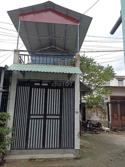 Nhà Cấp 4 Gác Lững Gần Trung Tâm Y Tế