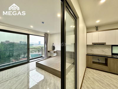 CĂN HỘ 1N1K BAN CÔNG FULL NỘI THẤT MỚI TINH NGAY VÕ CHÍ CÔNG - TÂY HỒ