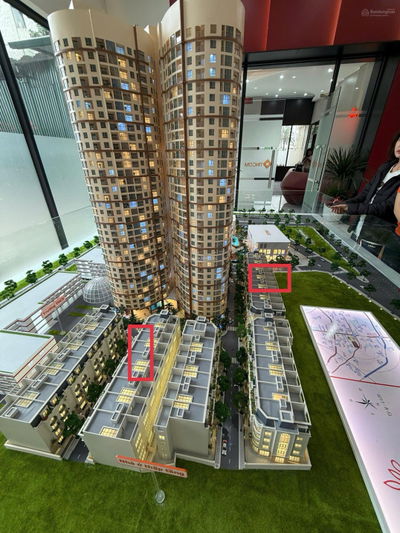 Bán liền kề 360 Giải Phóng, ngay chan tòa chung cư, 107m2, gía 32 - 38 tỉ/lô, LH: 0918 968 ***