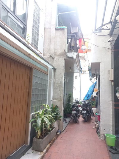 CHO THUÊ NHÀ ĐƯỜNG NGUYỄN VĂN ĐẬU.DT 3*10.2 LẦU.4PN.GIÁ 9.5 TRIỆU